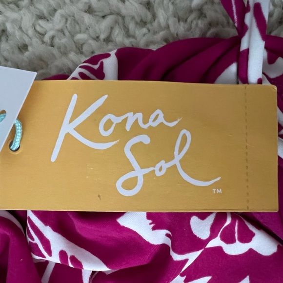 Women’s Large Kona Sol One Piece Floral Swimsuit NWT - Picture 4 of 10